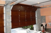 Монтаж секционных ворот